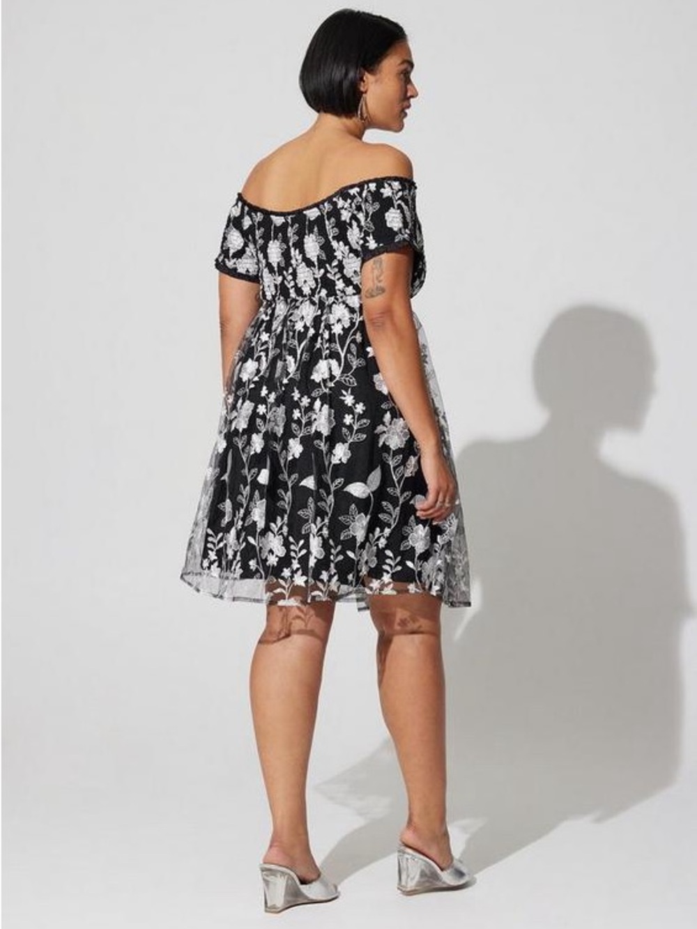NEW! torrid Mini Lace Smocked Off-Shoulder Dress. 1X. - Picture 12 of 13